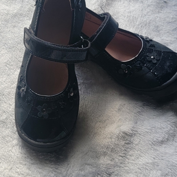 Umi girls size 12.5 dress shoes - Picture 5 of 5